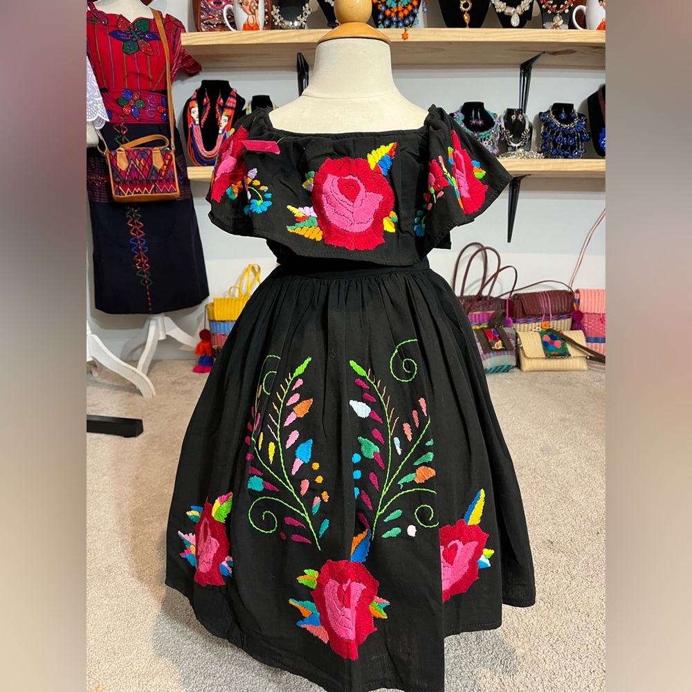 Vestido artesanal estilo campesino